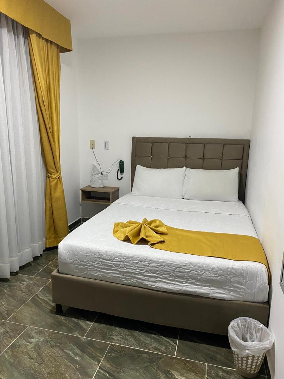 Hotel Royalsun Барбоса Екстериор снимка